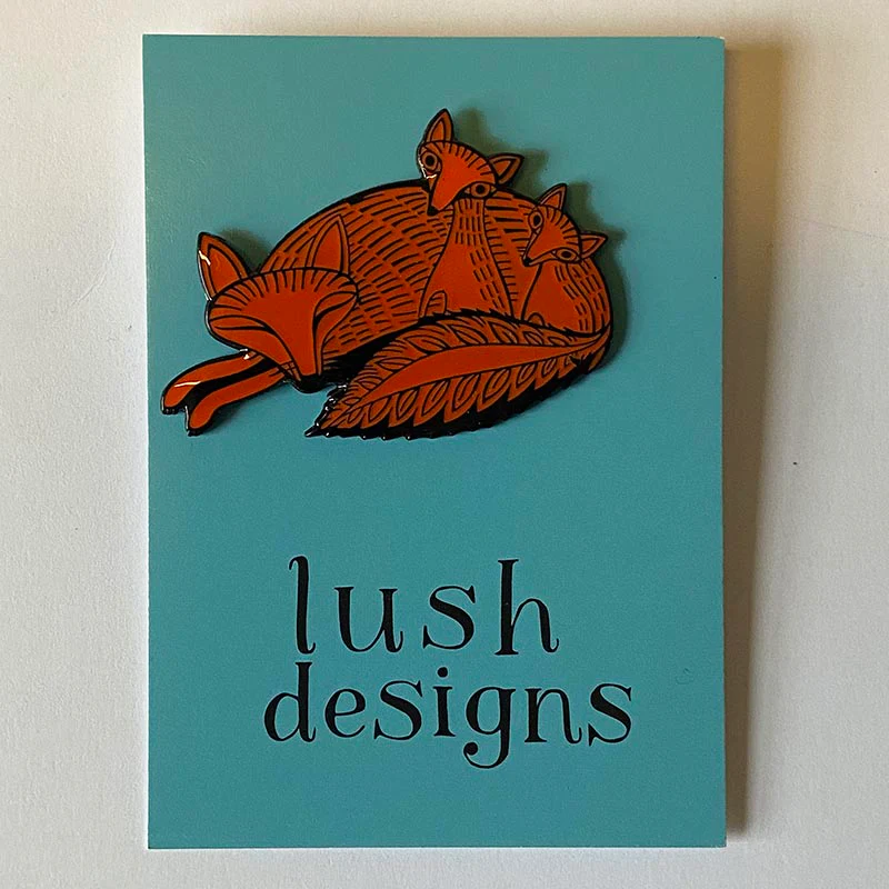 Fox and Cubs Pin Badge - Image 3